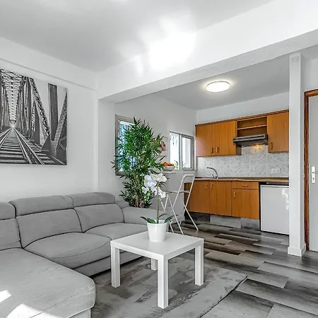 公寓 Vistas Al Teide Y Al Mar 4 *